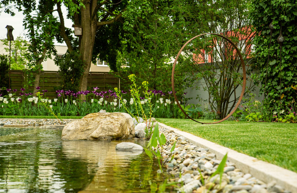 Unser Team von Rieper Garten und Schwimmteich in Ingolstadt hilft Ihnen dabei, einen schönen Garten zu realisieren.